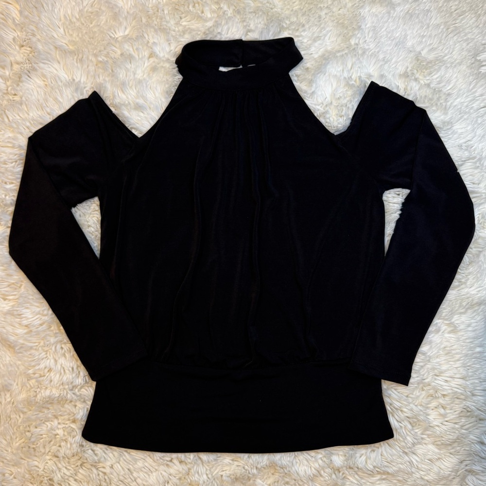 Boston Proper Mock Neck Banded Waist Cold Shoulder Long Sleeve Top